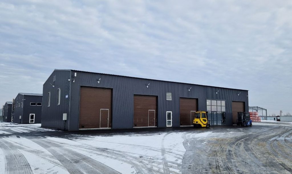 Новый распределительный центр и экспресс-доставка за 2 часа